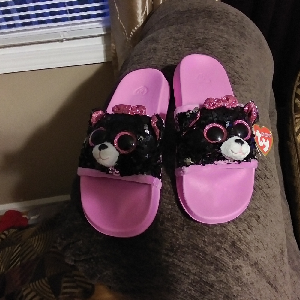 Youth size 4